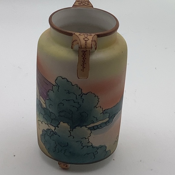 Antique Nippon 5” Hand Painted Footed Vase of Japanese House - Picture 5 of 8